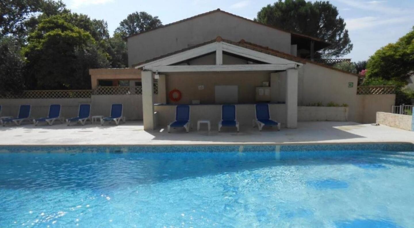 Studio 10M2, Terrasse 18M2 , Parking, Piscine Et Accueille Les Animaux Quissac  Buitenkant foto