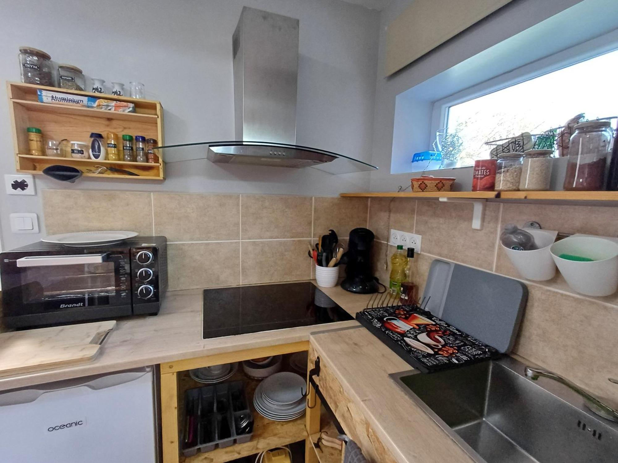 Studio 10M2, Terrasse 18M2 , Parking, Piscine Et Accueille Les Animaux Quissac  Buitenkant foto